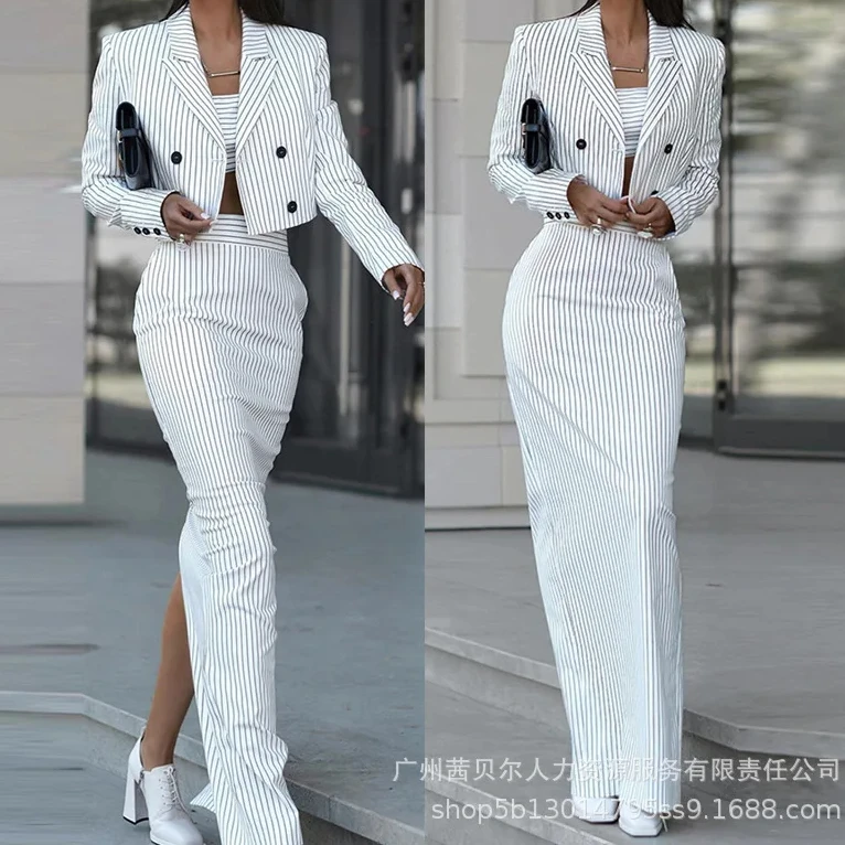 Winter Clothing Deals - Blazer a righe cappotto e gonna