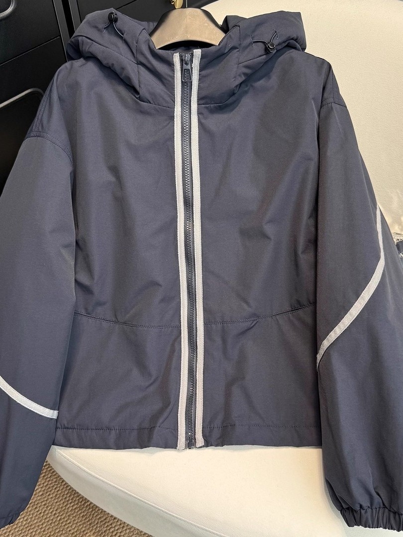Giacca in cotone con cappuccio - Quality Winter Clothing Jacket recensione e prezzo