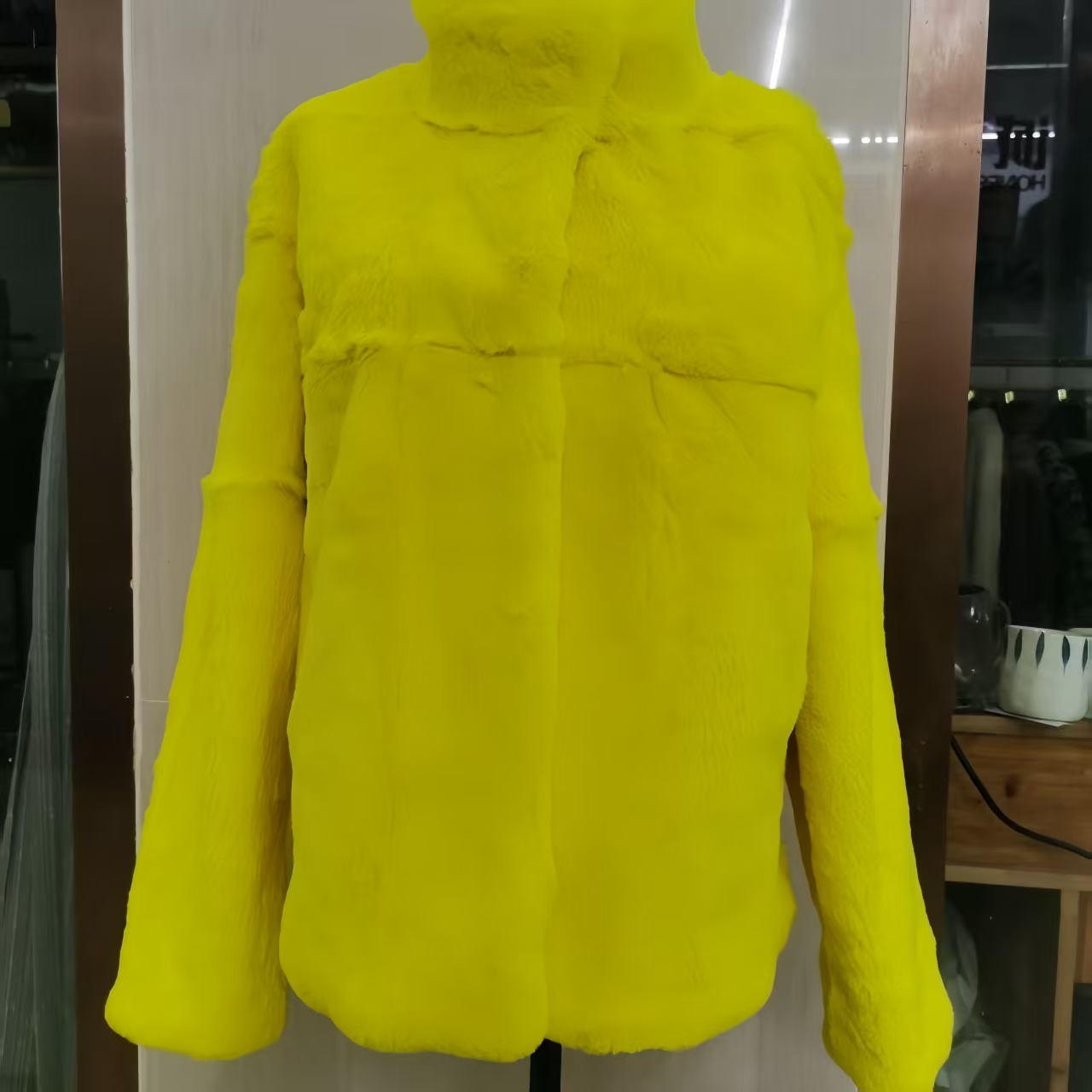 Cappotto in Vera Pelliccia di  - Quality Winter Clothing Jacket recensione e prezzo